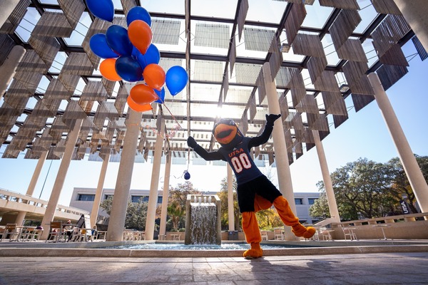 UT San Antonio Alumni Association Scholarship Program Campaign Image