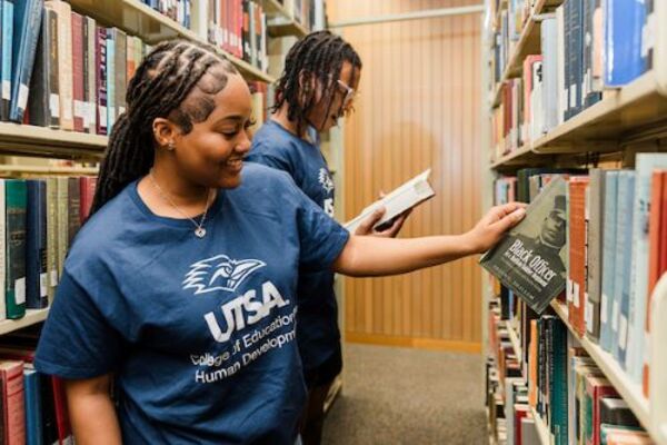 UTSA Libraries- Free Textbooks Campaign Image