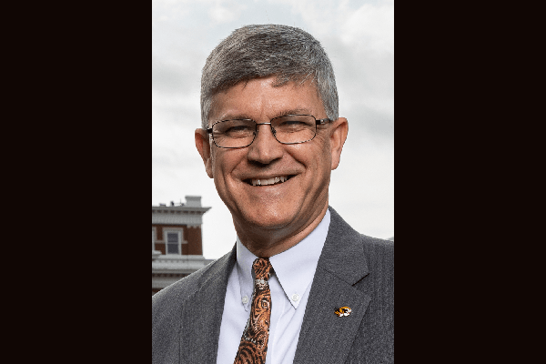 Honoring Dr. Jim Spain's Legacy of Service to Students Campaign Image
